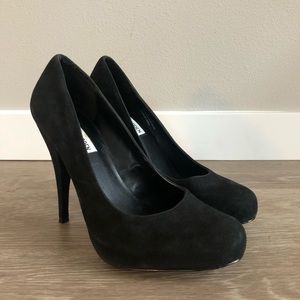Steve Madden Suede Pumps